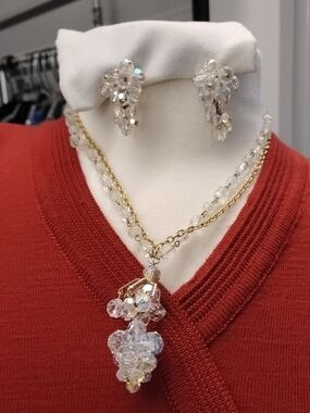 Gold-Trim Clear Crystal Cluster Necklace and Earrings Set